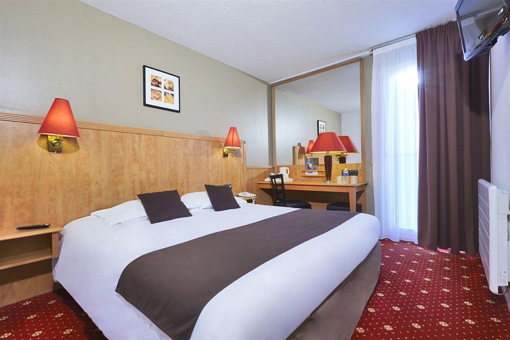 Kyriad Geneve St-Genis-Pouilly Сен-Жени-Пуйи Екстериор снимка