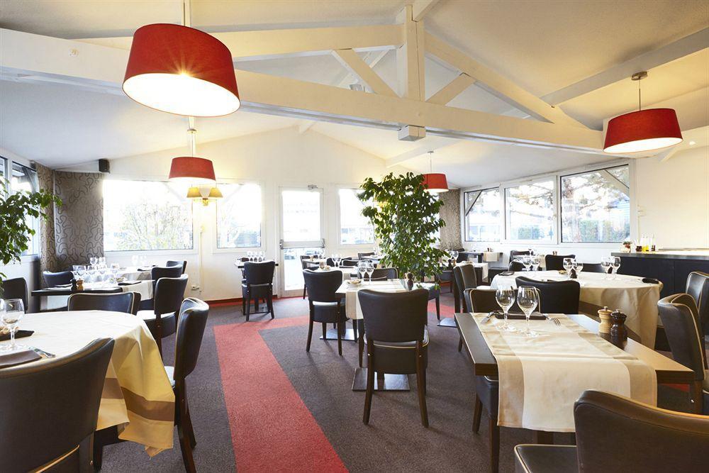 Kyriad Geneve St-Genis-Pouilly Сен-Жени-Пуйи Екстериор снимка