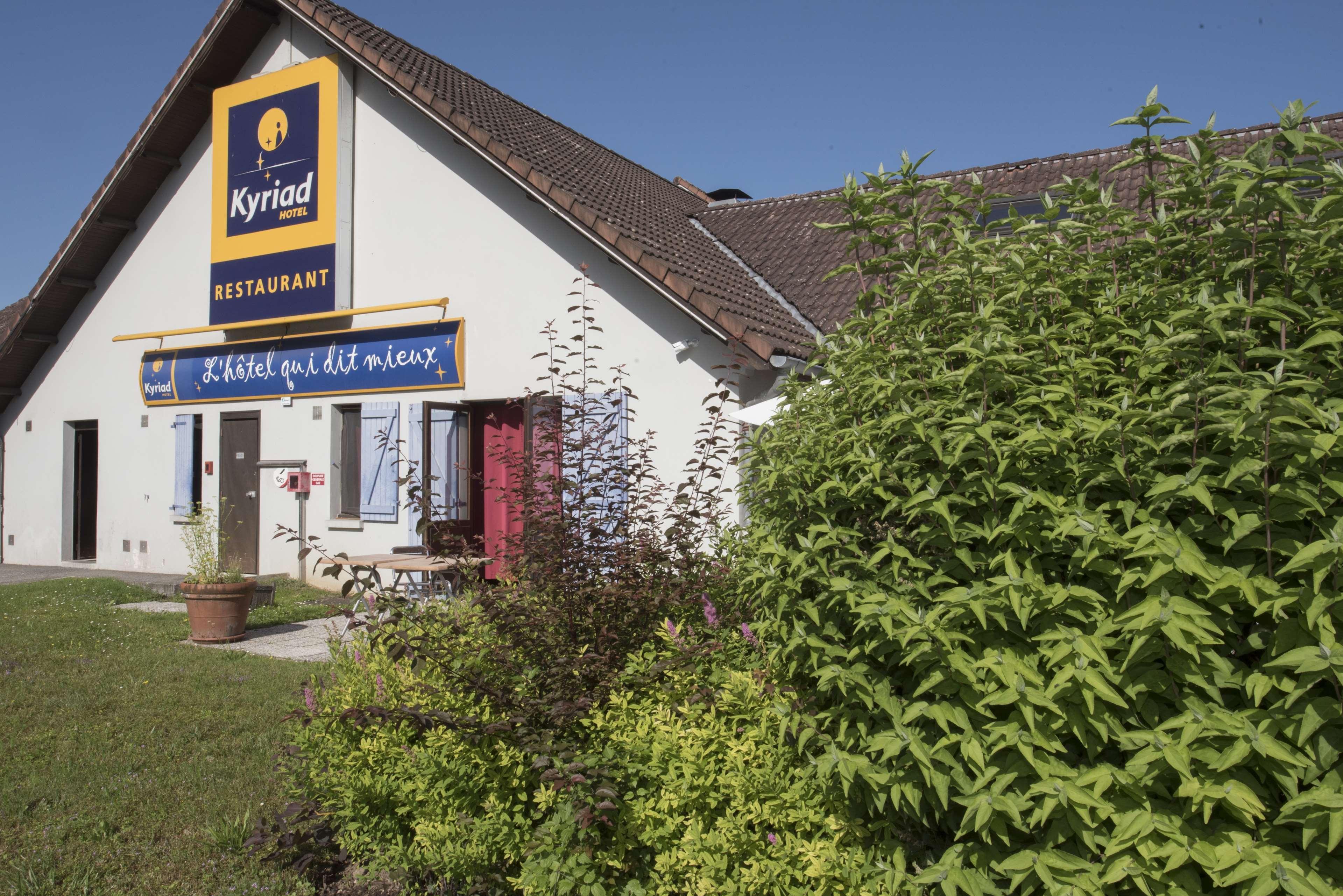 Kyriad Geneve St-Genis-Pouilly Сен-Жени-Пуйи Екстериор снимка